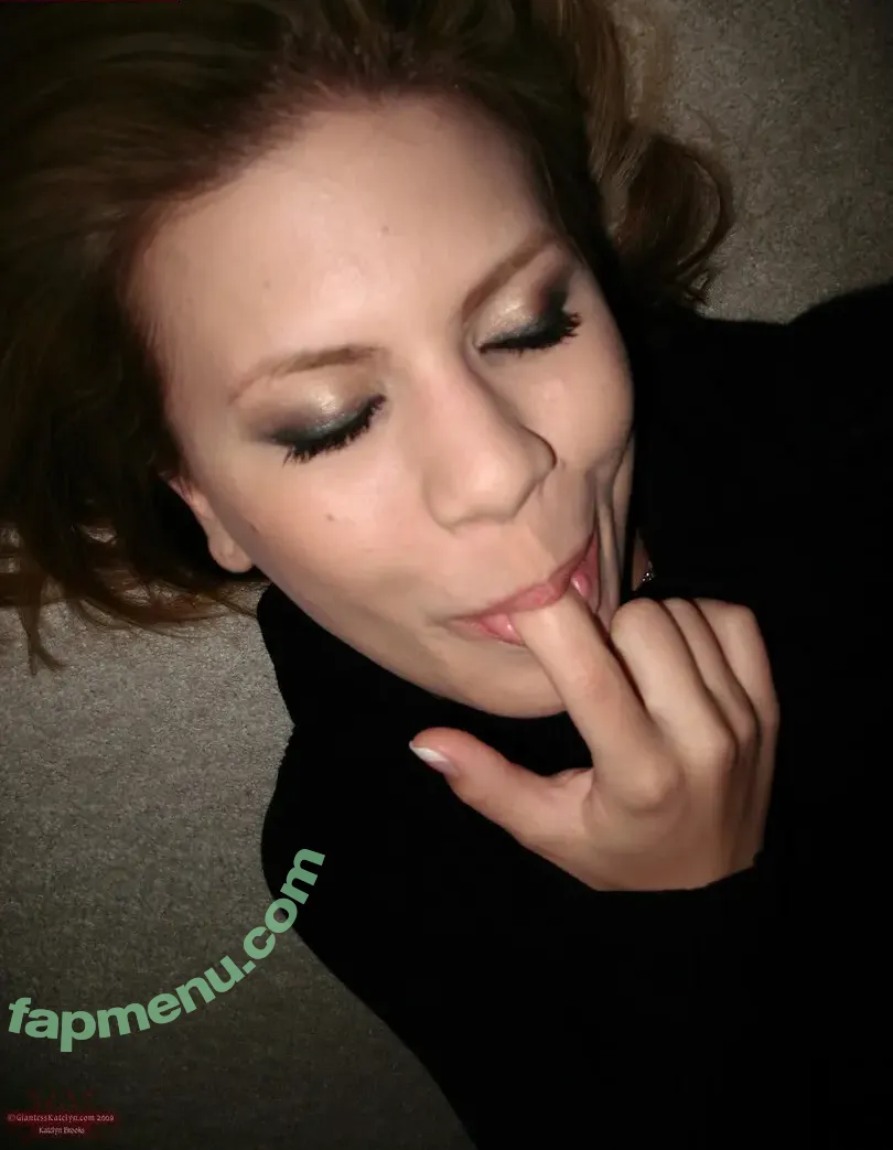 Katelyn Brooks nude photo #0024 (Giantess Katelyn / _katelynbrooks / giantesskatelyn)