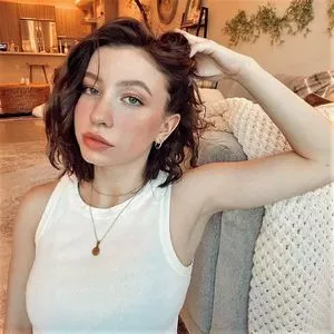 Katelyn Nacon / katelynnacon nude photo #0011