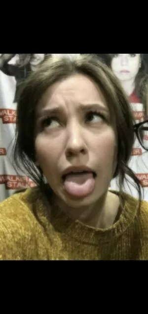 Katelyn Nacon / katelynnacon nude photo #0037