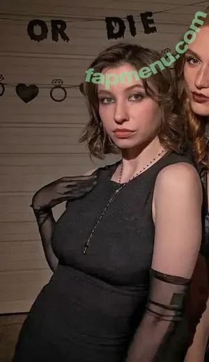 Katelyn Nacon / katelynnacon nude photo #0132