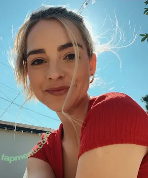 Katelyn Tarver / katelyntarver nude photo #0064