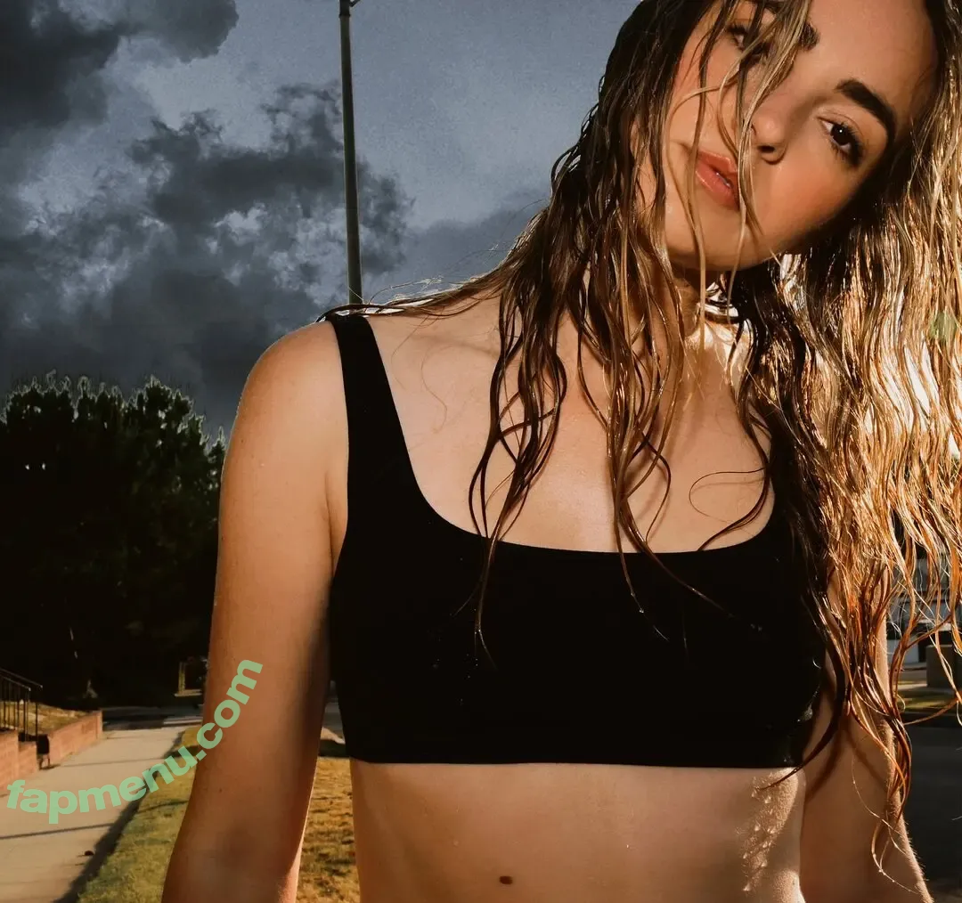 Katelyn Tarver nude photo #0032 (katelyntarver)