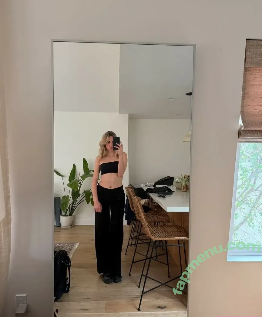 Katelyn Tarver nude photo #0045 (katelyntarver)