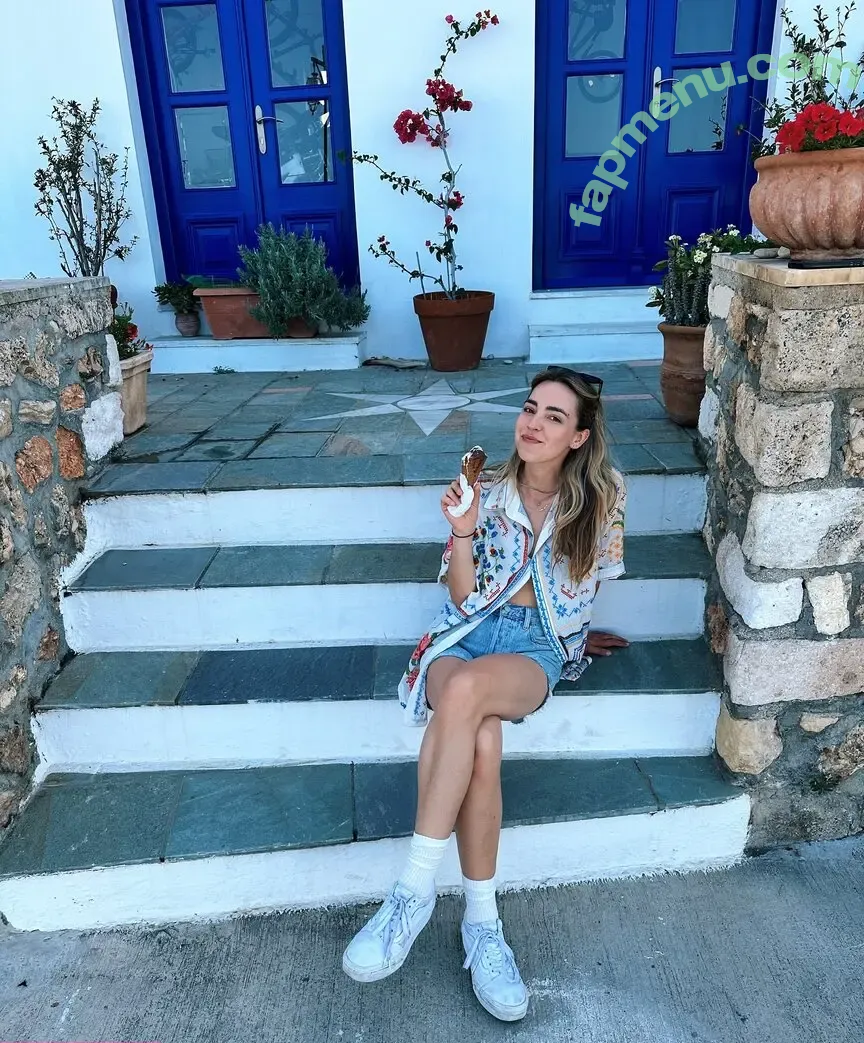 Katelyn Tarver nude photo #0051 (katelyntarver)