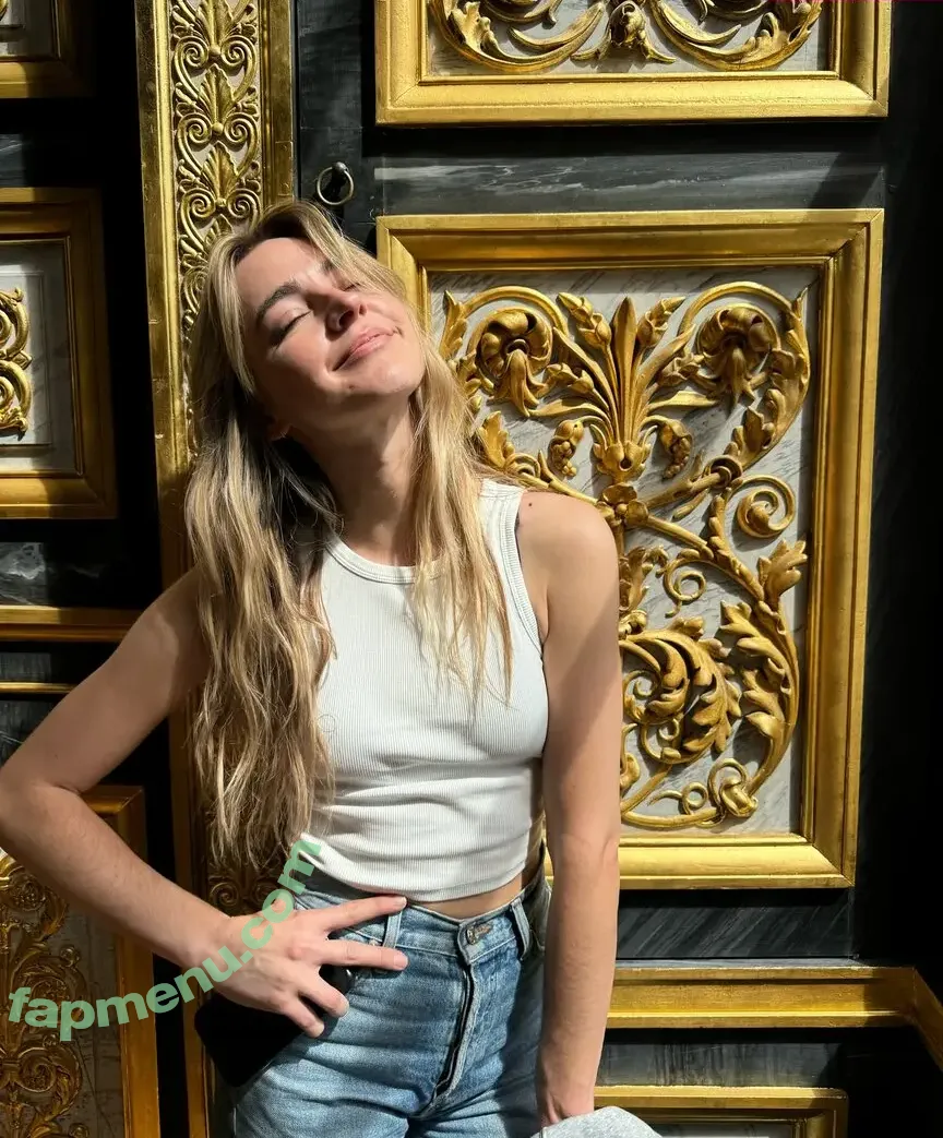 Katelyn Tarver nude photo #0053 (katelyntarver)