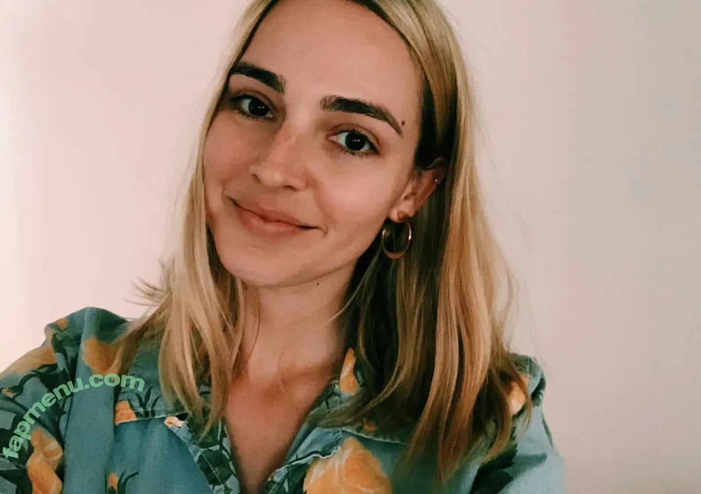 Katelyn Tarver nude photo #0065 (katelyntarver)