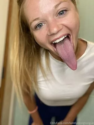 katelynlongtongue / longtonguekate nude photo #0002