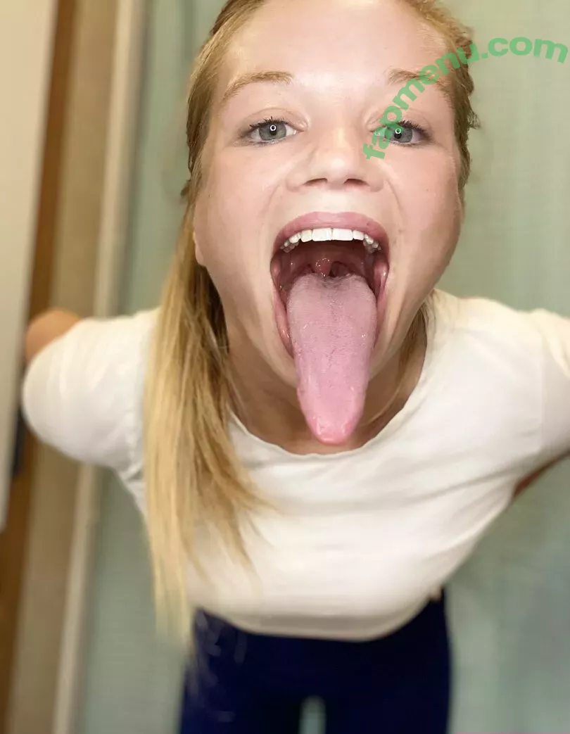 katelynlongtongue nude photo #0007 (longtonguekate)