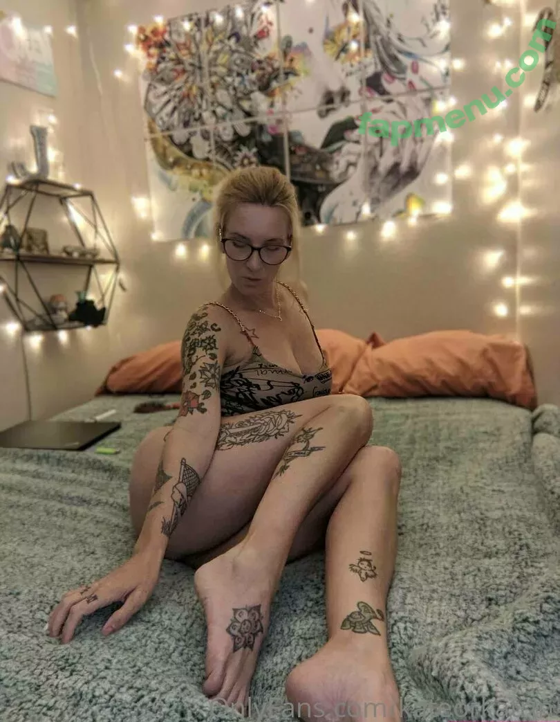 kateorkatrin nude photo #0011 (Kitsune / Kitsunekk / Lustful_modest / kkkkkkatrin)