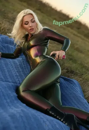 katerinapiglet / some_part_of_me_ nude photo #0053