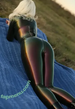 katerinapiglet / some_part_of_me_ nude photo #0056