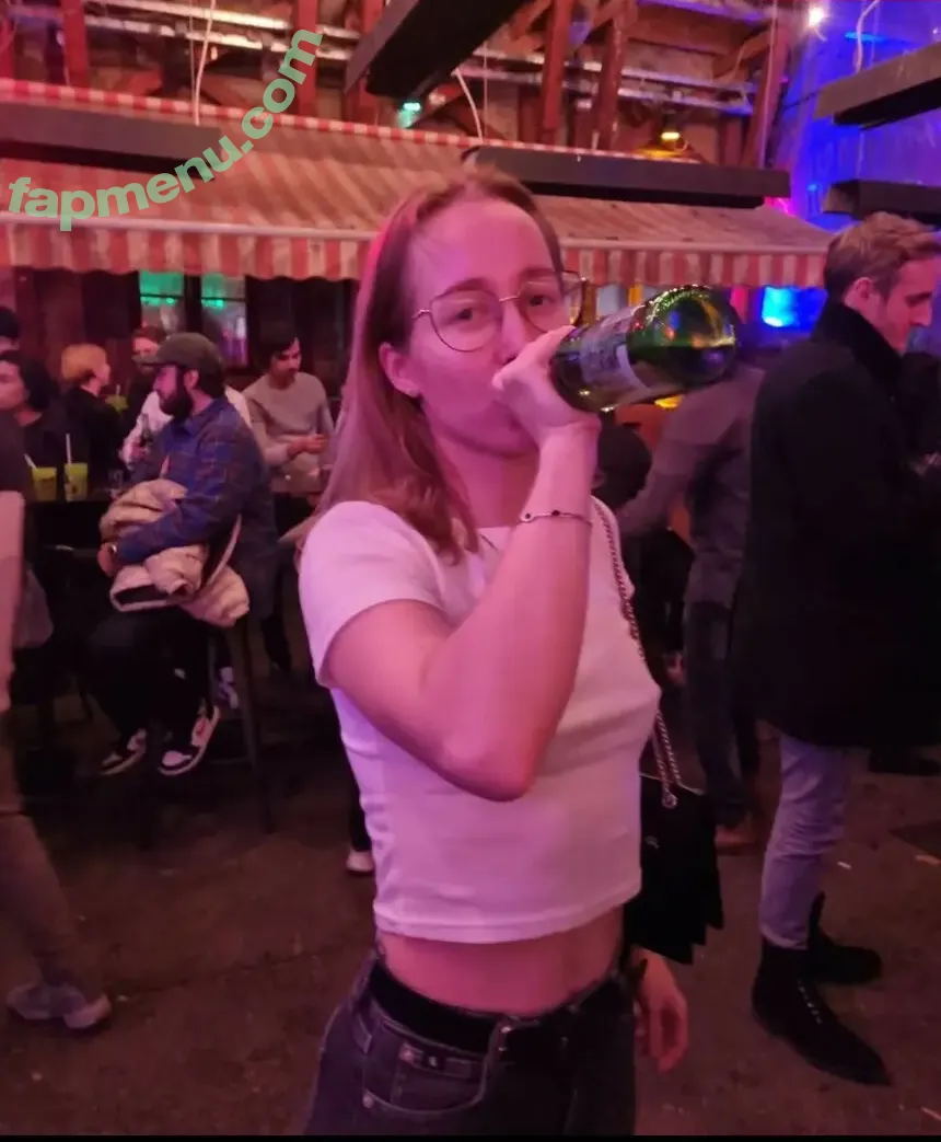 Kateryna Harbuzova nude photo #0017 (katerynaharbuzova)