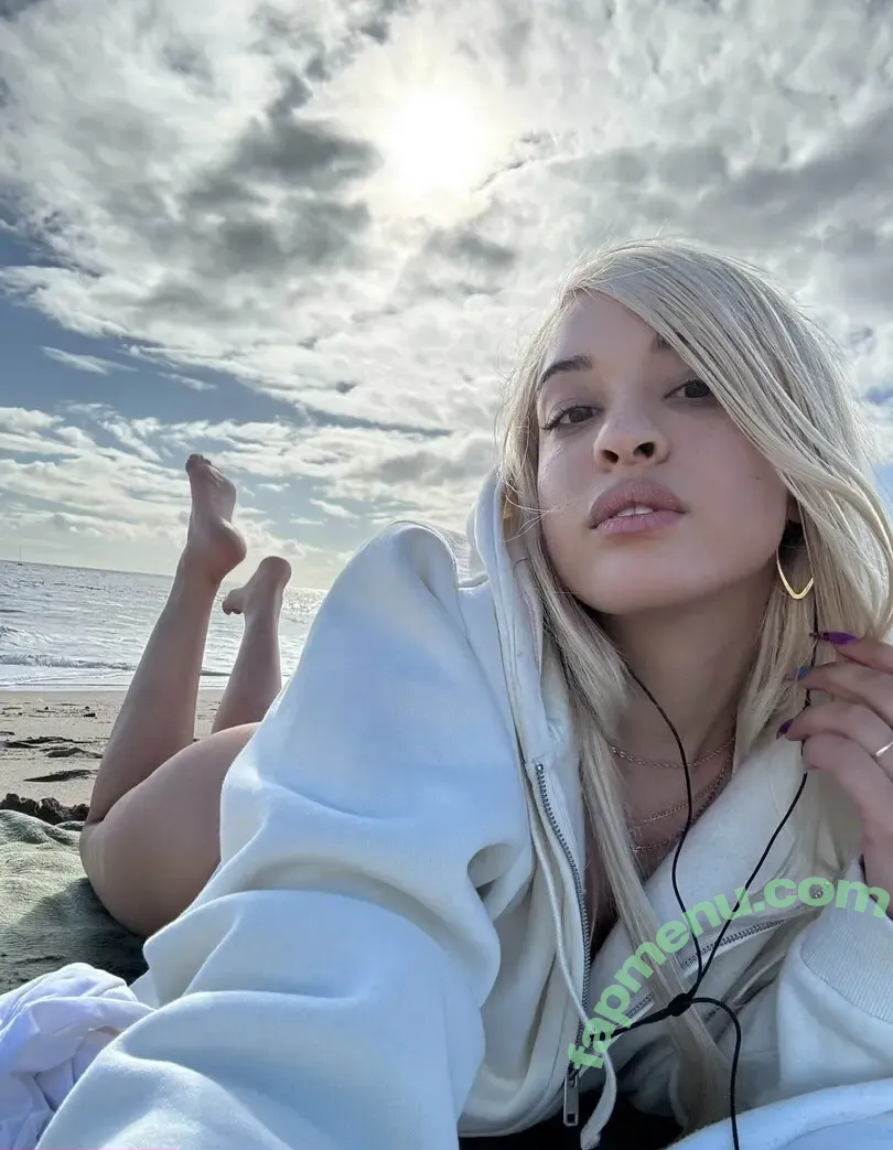 katestacy nude photo #0006 (katestacy_)