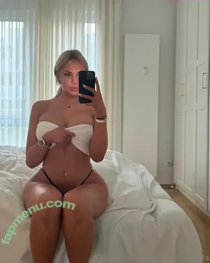 Katharina Amalia / katharina.amalia / princess.catharinaamalia nude photo #0014