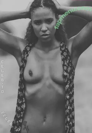 Katharina Hale / katharina.maria.xoxo / u177345829 nude photo #0241