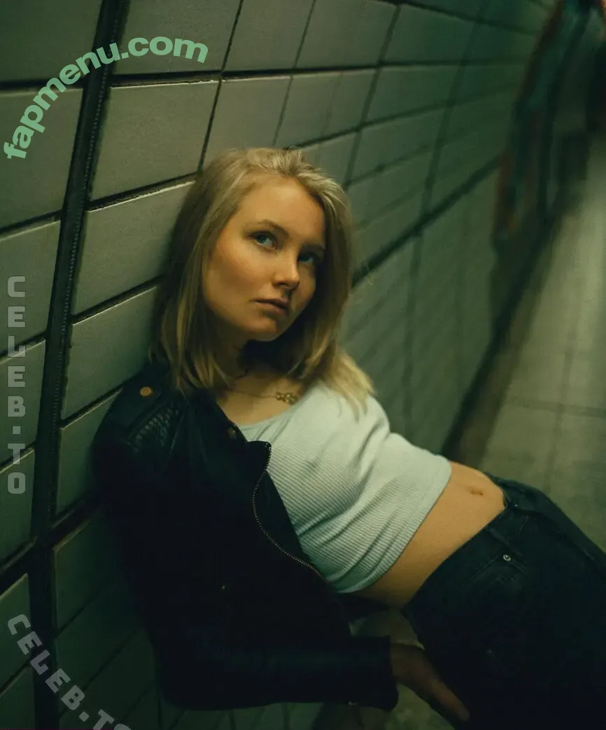 Katharina Wandrowsky nude photo #0094 (CodyBryce / katharina_wandrowsky)