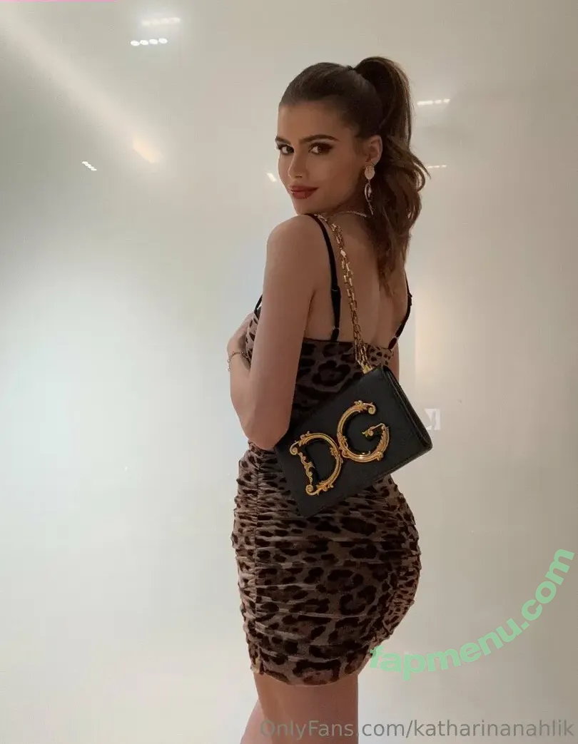 katharinanahlik nude photo #0011 (katharinanahlik)