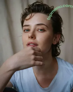 Katherine Langford / katherinelangford nude photo #0171