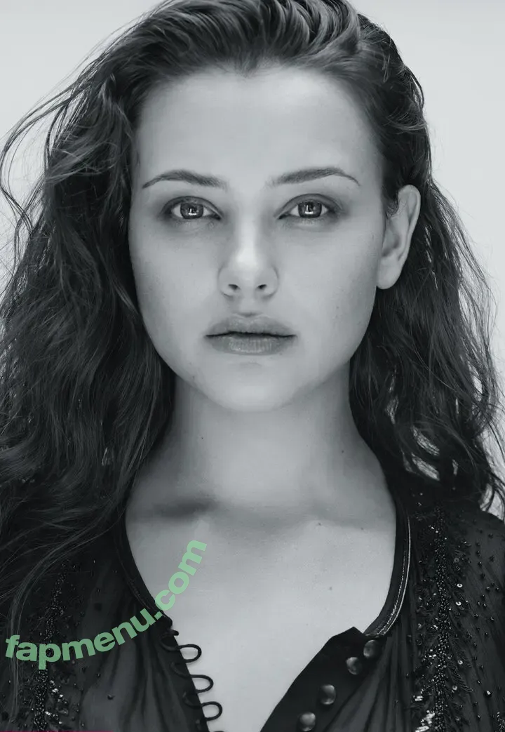 Katherine Langford nude photo #0154 (katherinelangford)