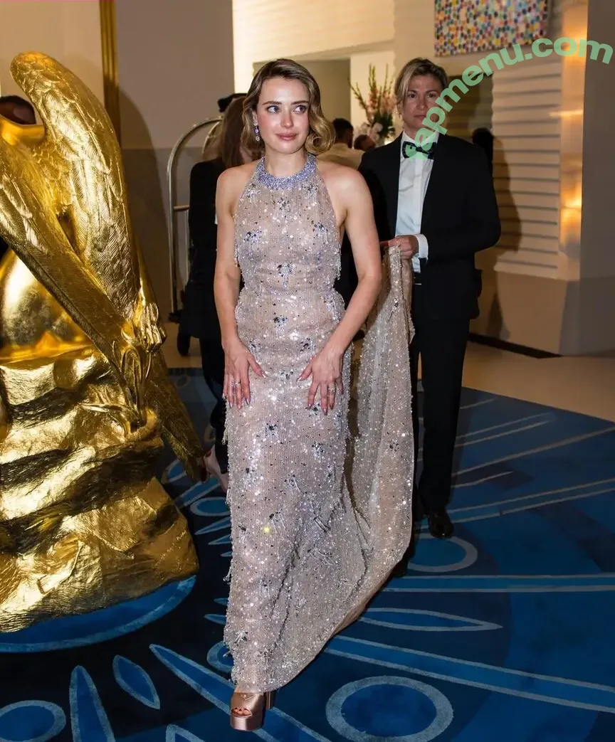 Katherine Langford nude photo #0179 (katherinelangford)