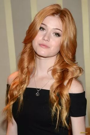 Katherine McNamara / kat.mcnamara nude photo #0215