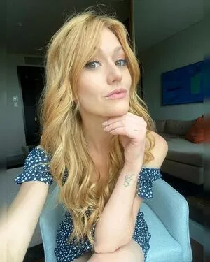 Katherine McNamara / kat.mcnamara nude photo #0268