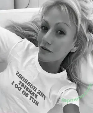 Katherine McNamara / kat.mcnamara nude photo #1053