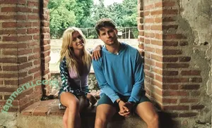 Katherine McNamara / kat.mcnamara nude photo #1059