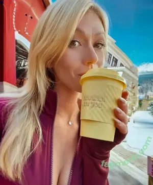 Katherine McNamara / kat.mcnamara nude photo #1120