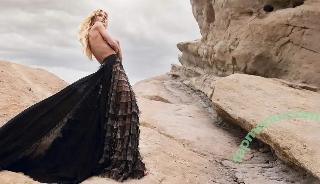 Katherine McNamara nude photo #1066 (kat.mcnamara)