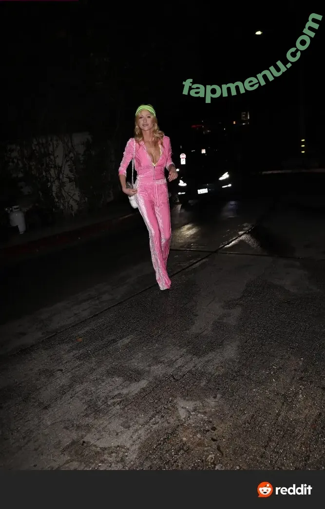 Katherine McNamara nude photo #1084 (kat.mcnamara)