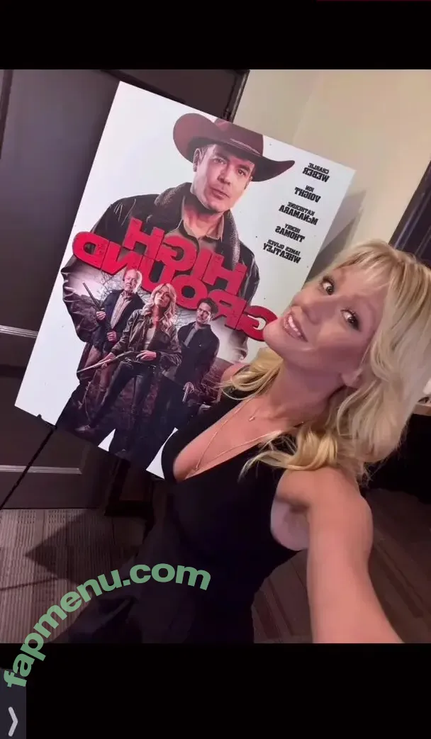 Katherine McNamara nude photo #1137 (kat.mcnamara)