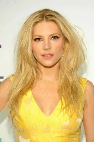 Katheryn Winnick / KatherynWinnick / basic_instinct nude photo #0413