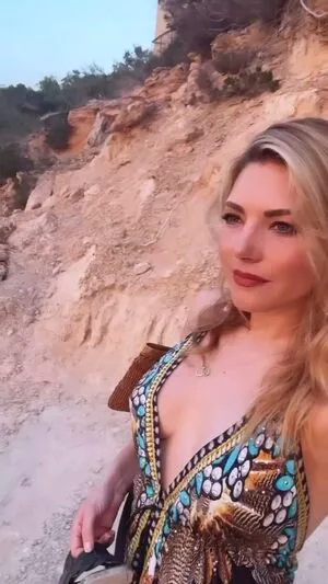 Katheryn Winnick / KatherynWinnick / basic_instinct nude photo #0501