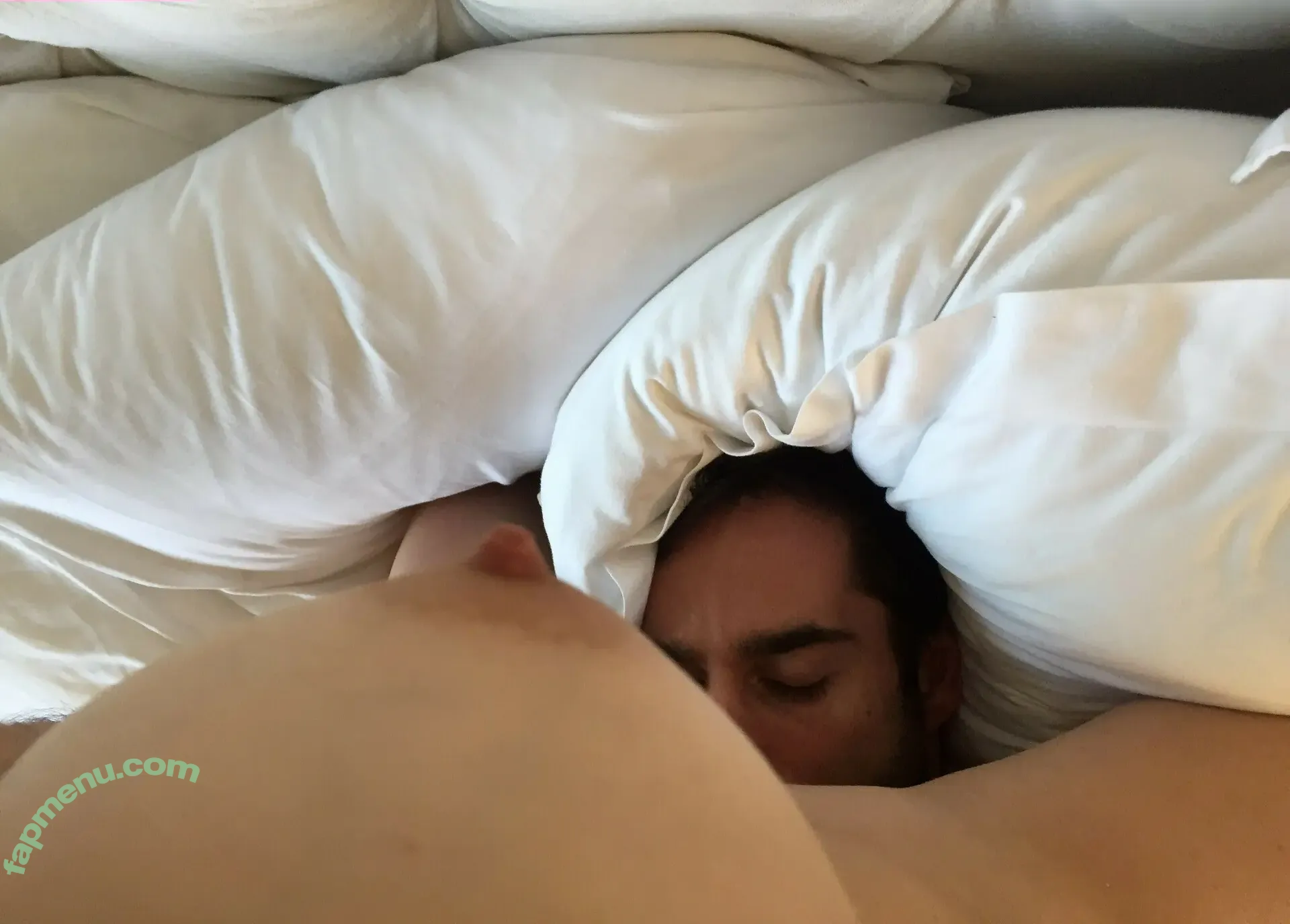 Katheryn Winnick nude photo #0576 (basic_instinct / katherynwinnick)