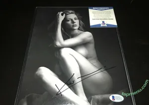 KatherynWinnick leaks