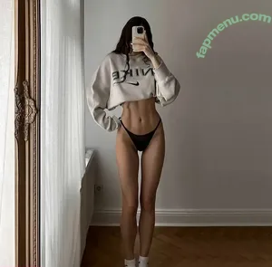 Kathi Schr / kathiischr nude photo #0003