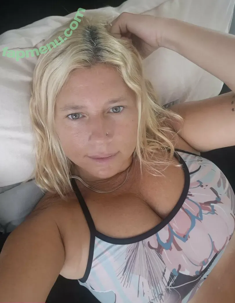 kathiamonn nude photo #0017 (kathiamon_)
