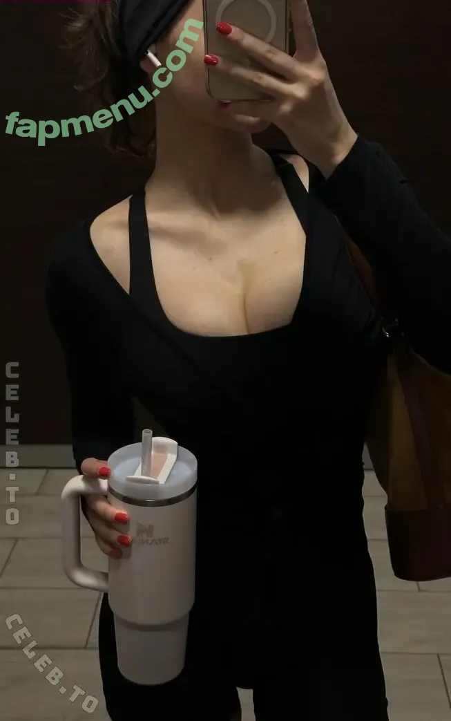 Kathiepr nude photo #0070 (kathleennmoeller)