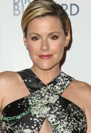 Kathleen Robertson / canadian girl / kathleenrobert7 nude photo #0044