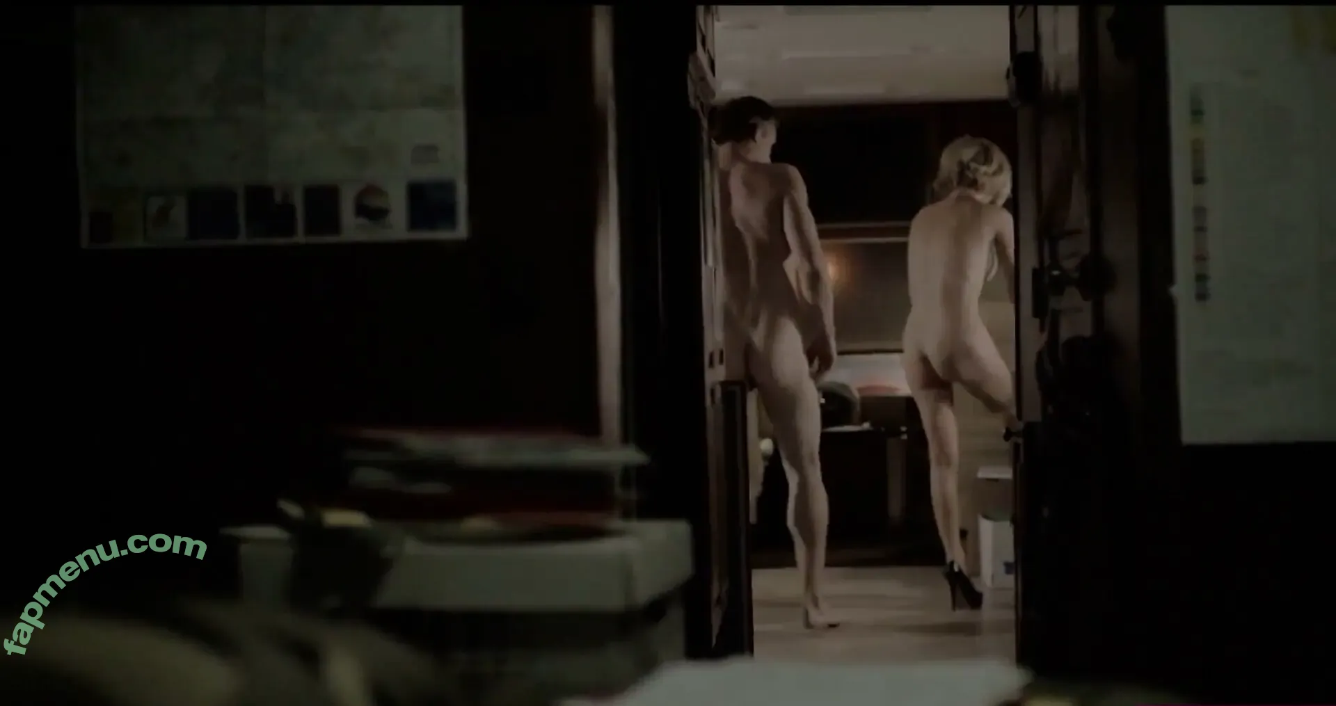 Kathleen Robertson nude photo #0003 (kathleenrobert7)