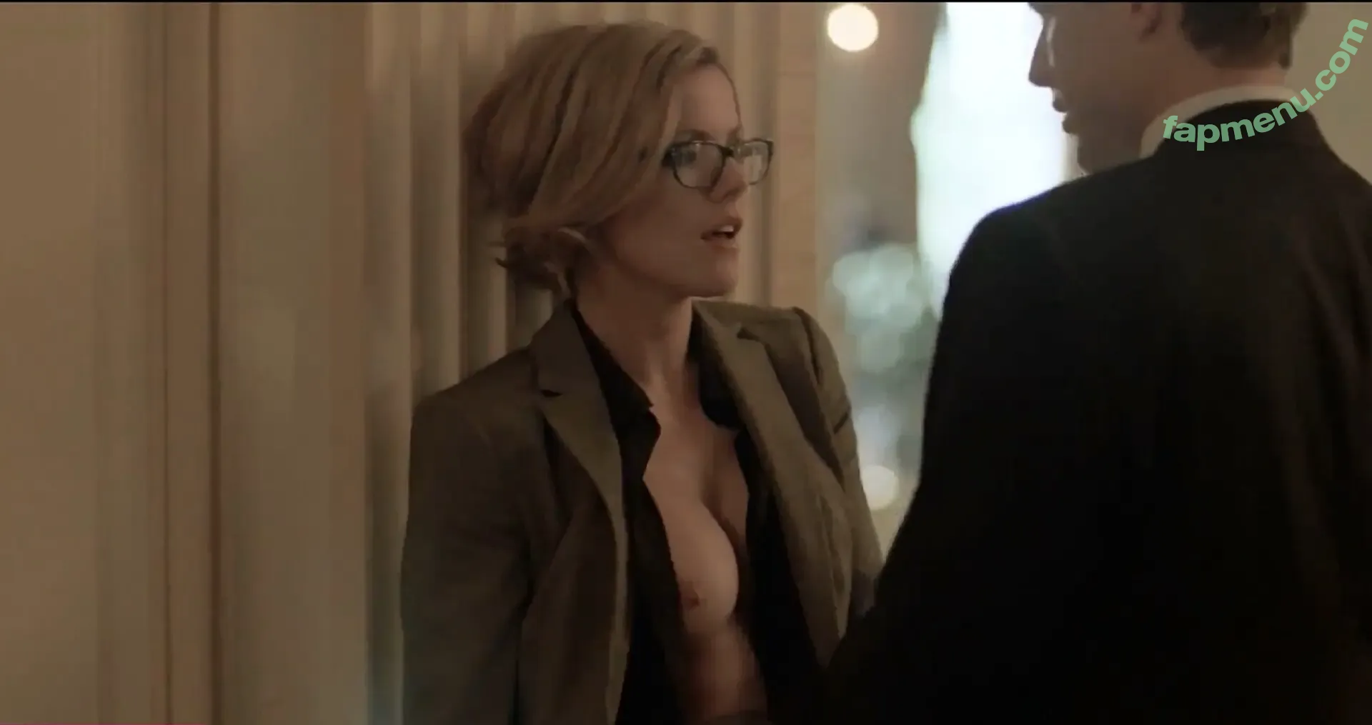 Kathleen Robertson nude photo #0005 (kathleenrobert7)