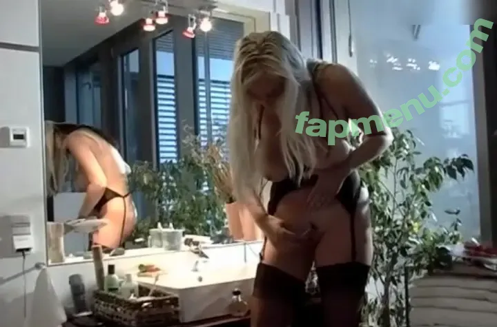 Kathleen White nude photo #0017 (Kathleen White)