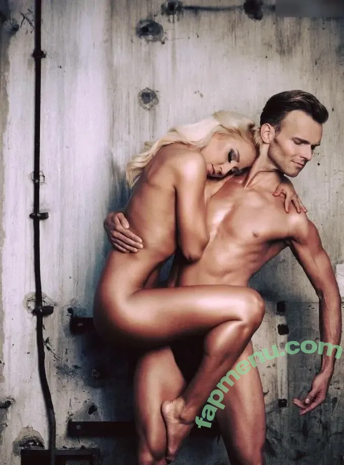 Kathrin Menzinger nude photo #0011 (kathrin_menzinger)