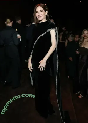 Kathryn Hahn / kathrynhahnofficial nude photo #0033