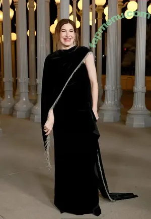 Kathryn Hahn / kathrynhahnofficial nude photo #0036