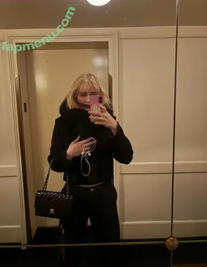 Kathryn Newton / kathrynnewton nude photo #0234