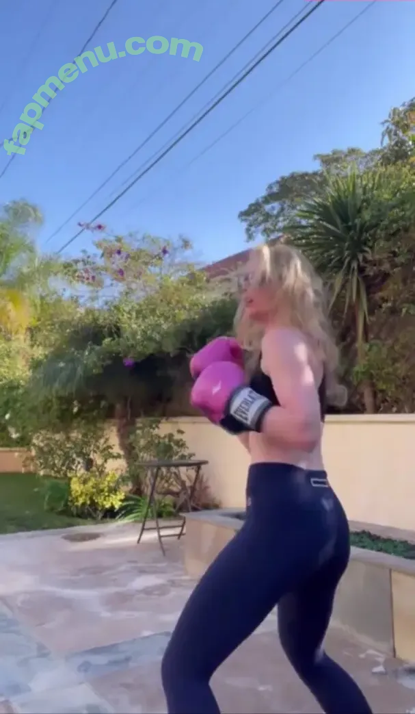 Kathryn Newton nude photo #0208 (kathrynnewton)