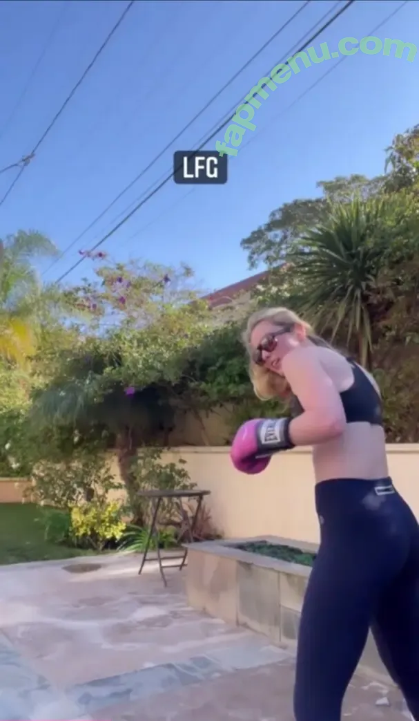 Kathryn Newton nude photo #0211 (kathrynnewton)