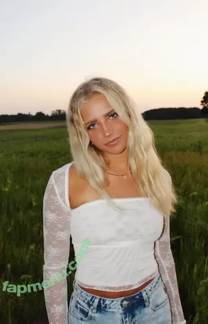 Kathryn Ortmeier / Kathryn / chungachungaxd / kathryn.ortmeier nude photo #0045